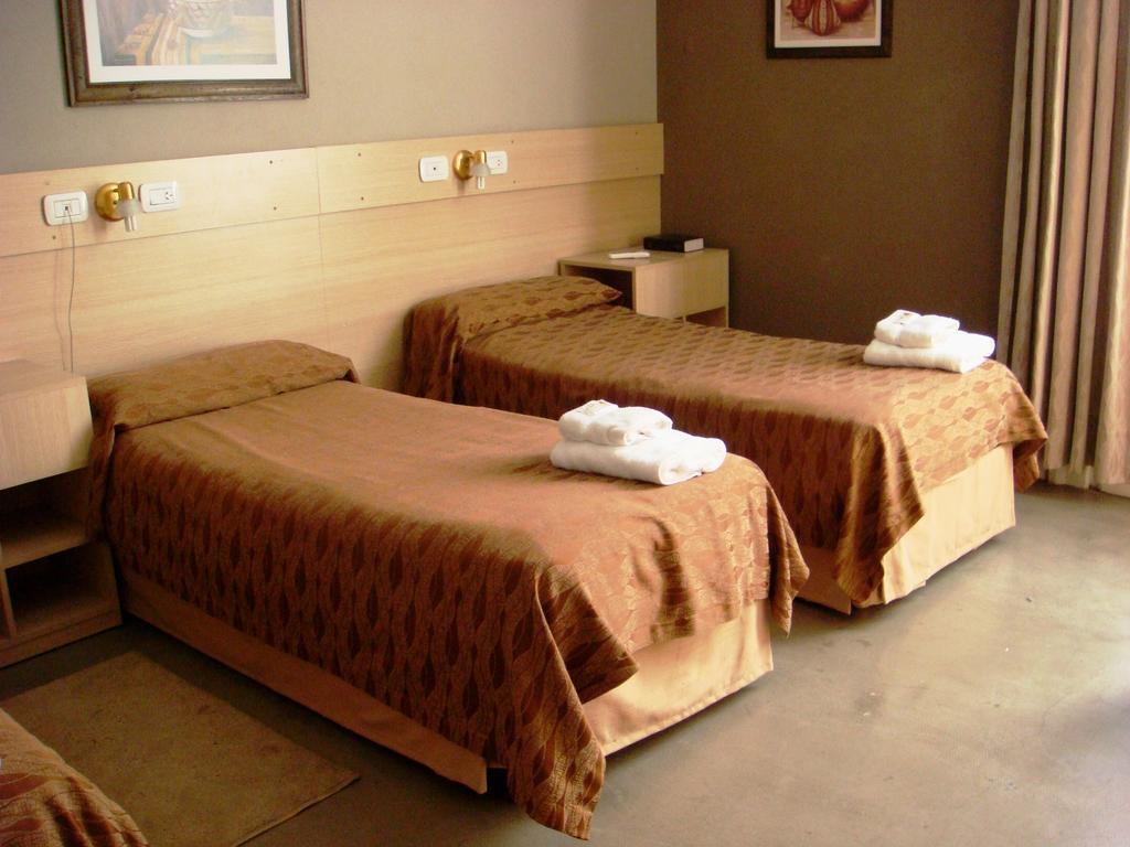 Hagoth Hostel Буенос Айрес Стая снимка