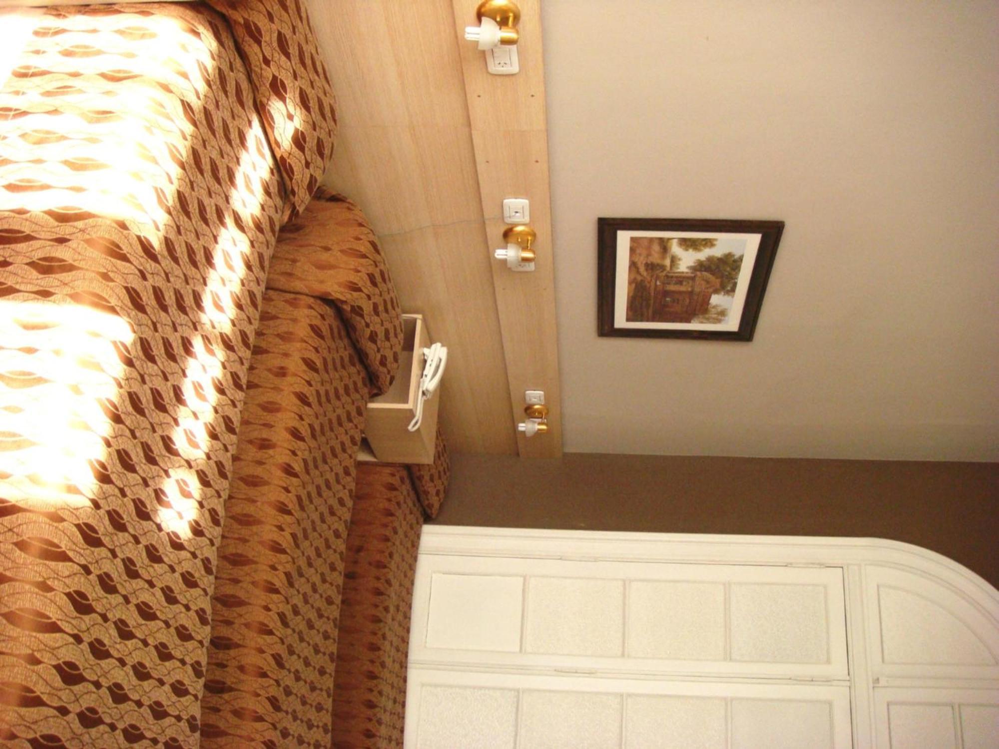 Hagoth Hostel Буенос Айрес Стая снимка