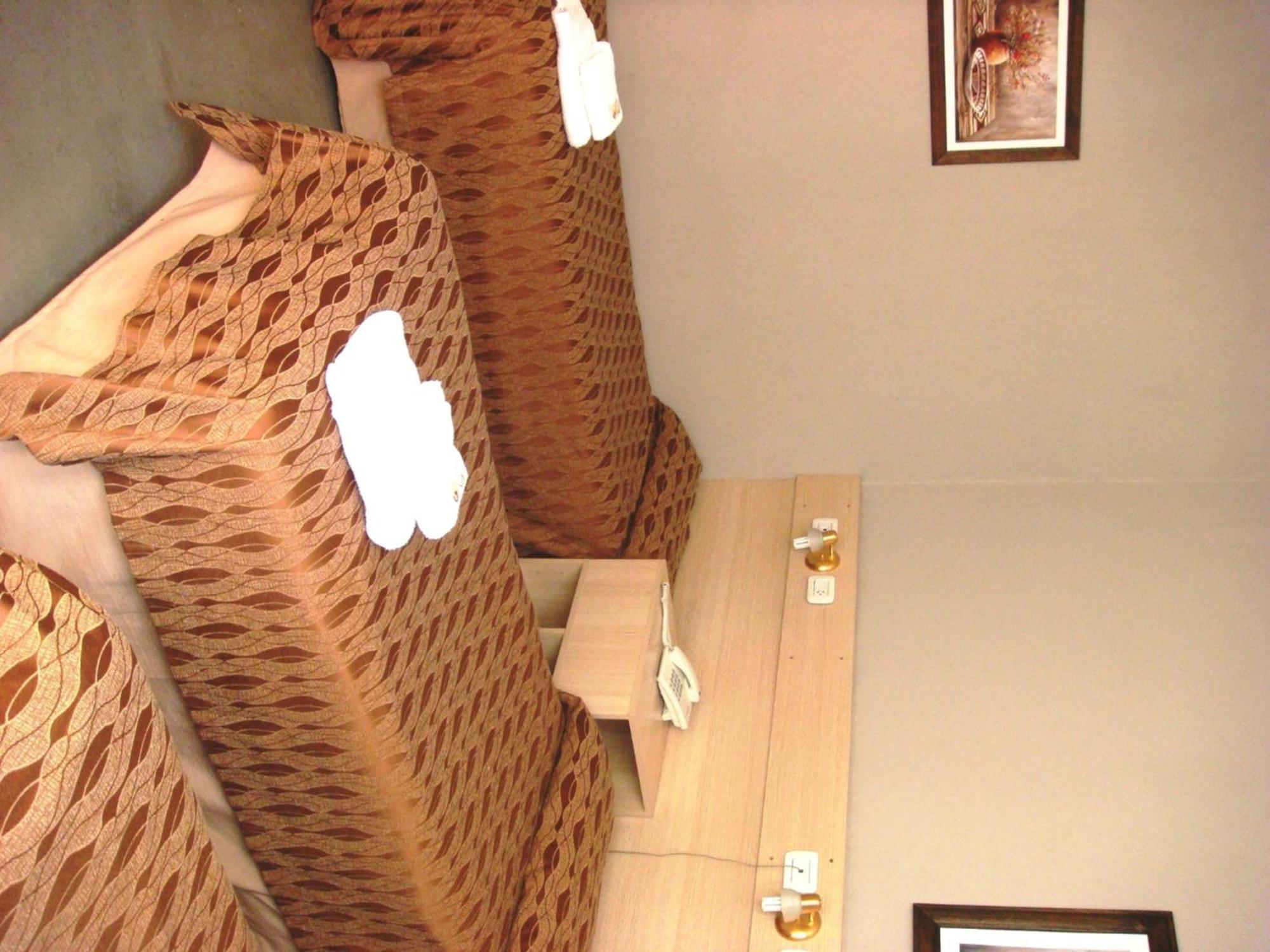 Hagoth Hostel Буенос Айрес Стая снимка